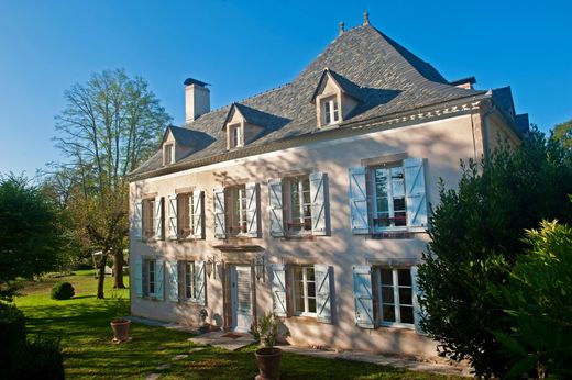 Figeac, Lotの高級住宅