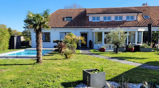 Luxus-Haus in Vertou, Loire-Atlantique