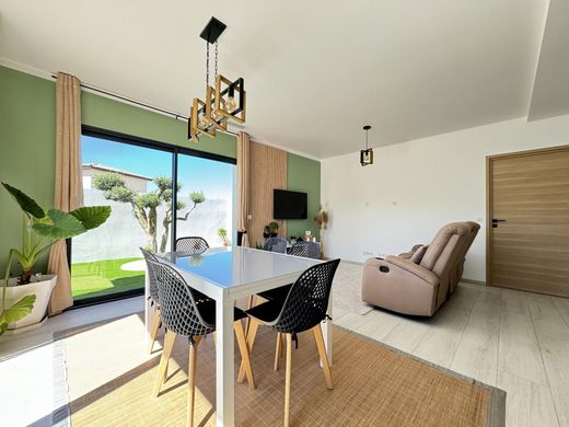 Luxury home in Canet, Hérault