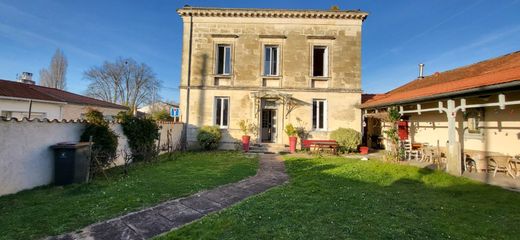 Luxe woning in Gujan-Mestras, Gironde