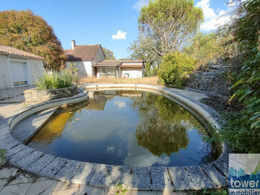 Luxury home in Limogne-en-Quercy, Lot