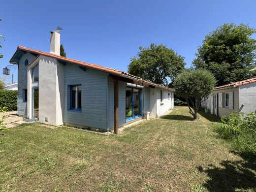 Casa di lusso a Royan, Charente-Maritime