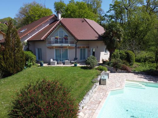 Villa in Grésy-sur-Aix, Savoy