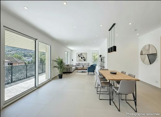 Appartamento a Aix-les-Bains, Savoia