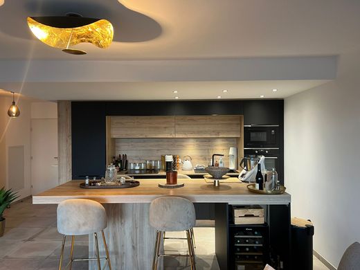 Квартира, Марсель, Bouches-du-Rhône