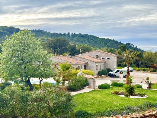 Villa in Le Cannet-des-Maures, Var
