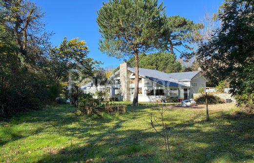 Maison de luxe à Saint-Palais-sur-Mer, Charente-Maritime