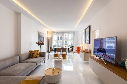 Apartment in La Muette, Auteuil, Porte Dauphine, Paris