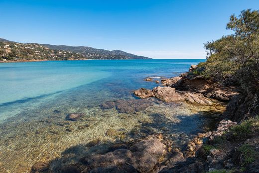 Luxury home in Le Lavandou, Var