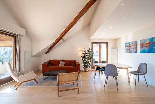 Appartement à Annecy-le-Vieux, Haute-Savoie