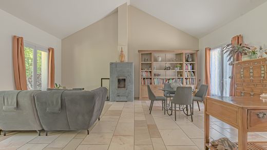 ‏בתי יוקרה ב  Lamorlaye, Oise