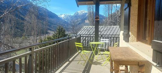 Luxury home in La Roche-de-Rame, Hautes-Alpes