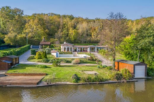 Casa di lusso a Sainte-Livrade-sur-Lot, Lot-et-Garonne