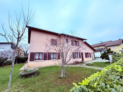 Luxury home in Gex, Ain
