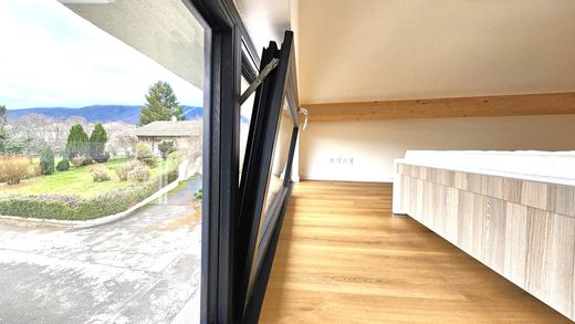 Luksusowy dom w Chevry, Ain