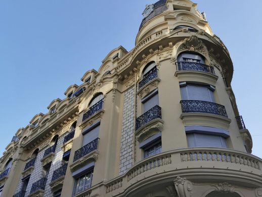 ﺷﻘﺔ ﻓﻲ نيس, Alpes-Maritimes