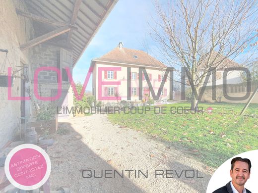 Luxury home in La Bâtie-Montgascon, Isère