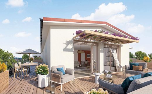 Apartment / Etagenwohnung in Francheville, Rhône