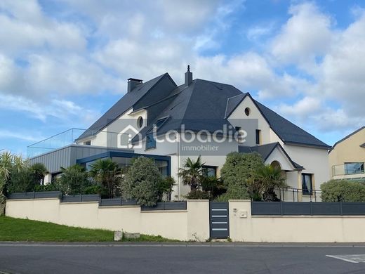 Casa de luxo - Donville-les-Bains, Mancha