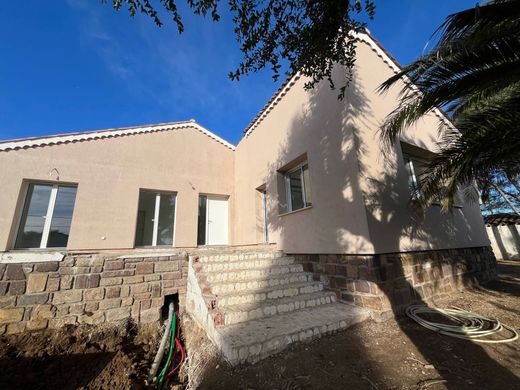 منزل ﻓﻲ Saint-Aygulf, Var