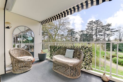 Apartment in Écully, Rhône