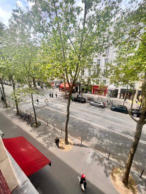 Office in Champs-Elysées, Madeleine, Triangle d’or, Paris