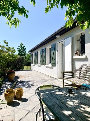 Luxury home in Gujan-Mestras, Gironde