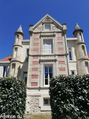 Luxury home in Royan, Charente-Maritime