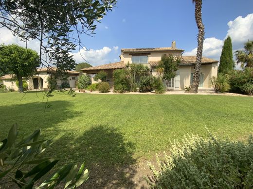 Uzès, Gardの高級住宅