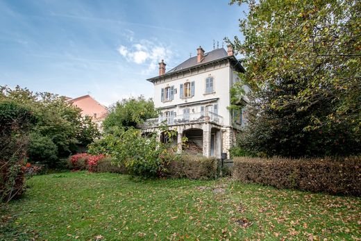 Πολυτελή κατοικία σε Saint-Julien-en-Genevois, Haute-Savoie