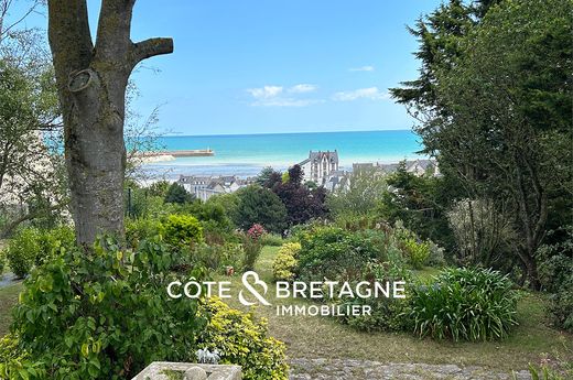 منزل ﻓﻲ Binic, Côtes-d'Armor