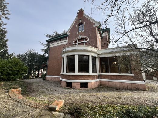 Maison de luxe à Amiens, Somme