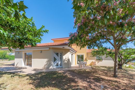 Villa in Issoire, Puy-de-Dôme