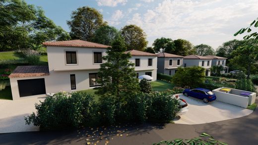 Villa in Villeneuve-Loubet, Alpes-Maritimes