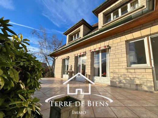 Элитный дом, Суассон, Aisne