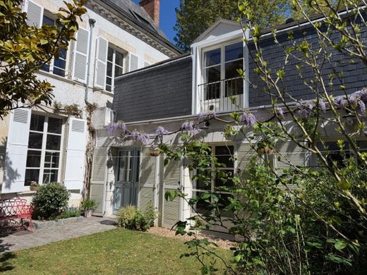 Luxus-Haus in Orléans, Loiret