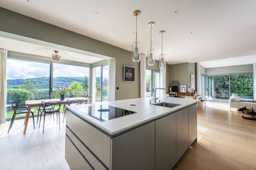 Luxury home in Poleymieux-au-Mont-d'Or, Rhône