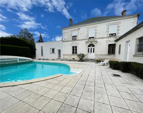 Luxury home in Les Grandes-Loges, Marne