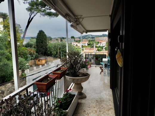 Apartment in Le Cannet, Alpes-Maritimes