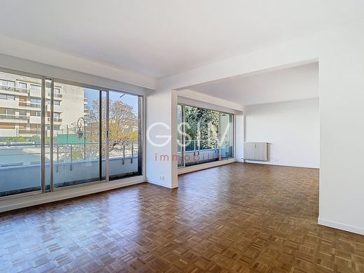 Apartment in Saint-Cloud, Hauts-de-Seine