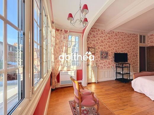 Luxury home in Arras, Pas-de-Calais