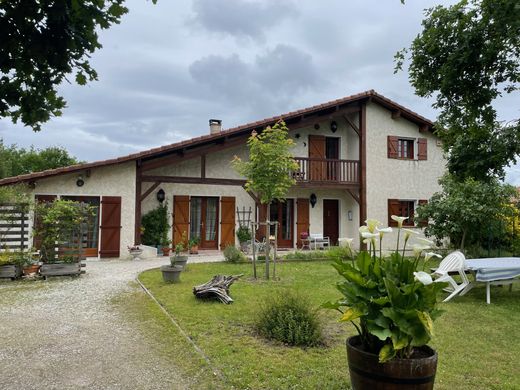 Luxus-Haus in Sanguinet, Landes