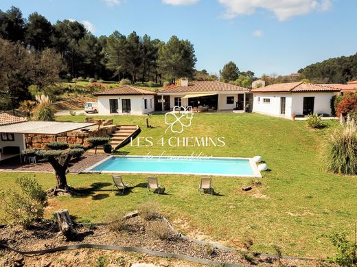 Villa in Meyreuil, Bouches-du-Rhône