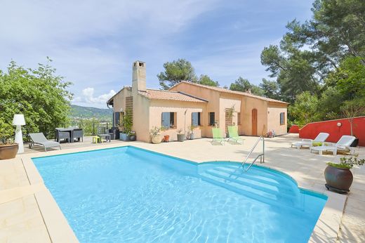 Luxury home in La Crau, Var