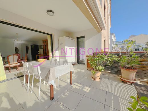 Apartment / Etagenwohnung in Sanary-sur-Mer, Var