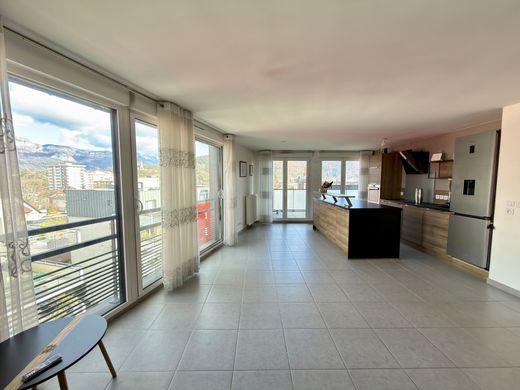 Apartment in Annecy, Haute-Savoie
