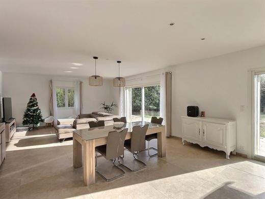 Lansargues, Héraultの高級住宅