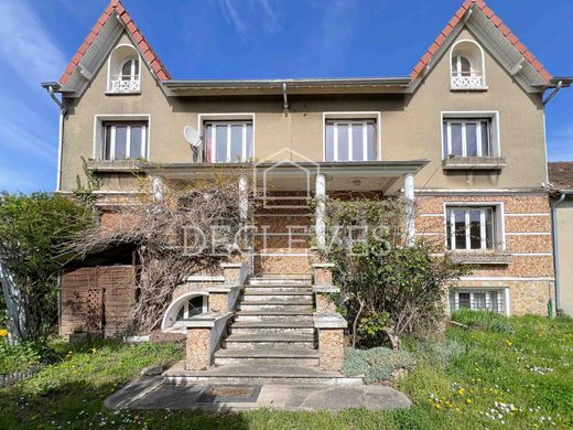 Maison de luxe à Orgeval, Yvelines
