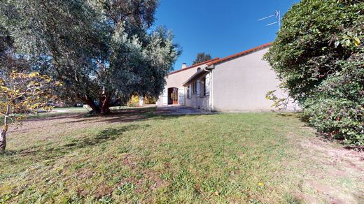 Maison de luxe à Frouzins, Haute-Garonne