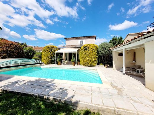 Luxury home in Orange, Vaucluse